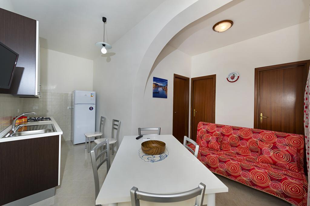 Casa Vacanza Saraceno Apartment Кастеламаре дел Голфо Стая снимка